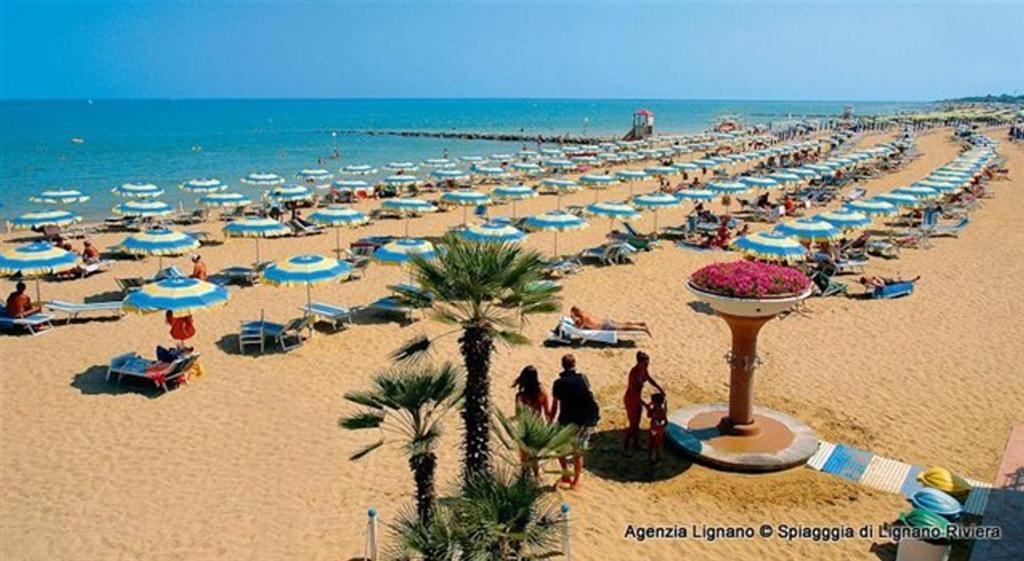 Lignano Riviera Comfort Διαμέρισμα Λινιάνο Σαμπιαντόρο Εξωτερικό φωτογραφία